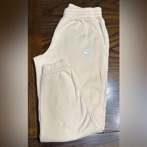 Boys Nike XL joggers like new